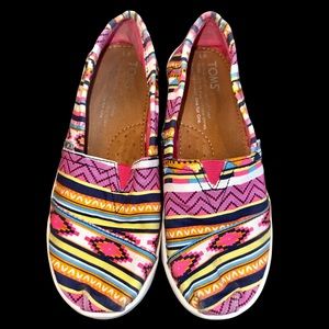 TOMS CLASSIC GIRL PINK GEO TEXTILE FLATS
